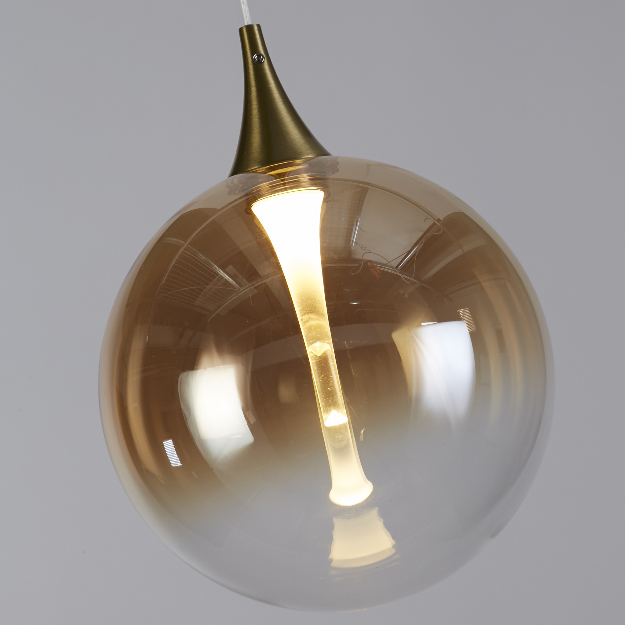 Alchemy 5-lichts hanglamp Zwart Metaal en Amber Glas - Afbeelding 3