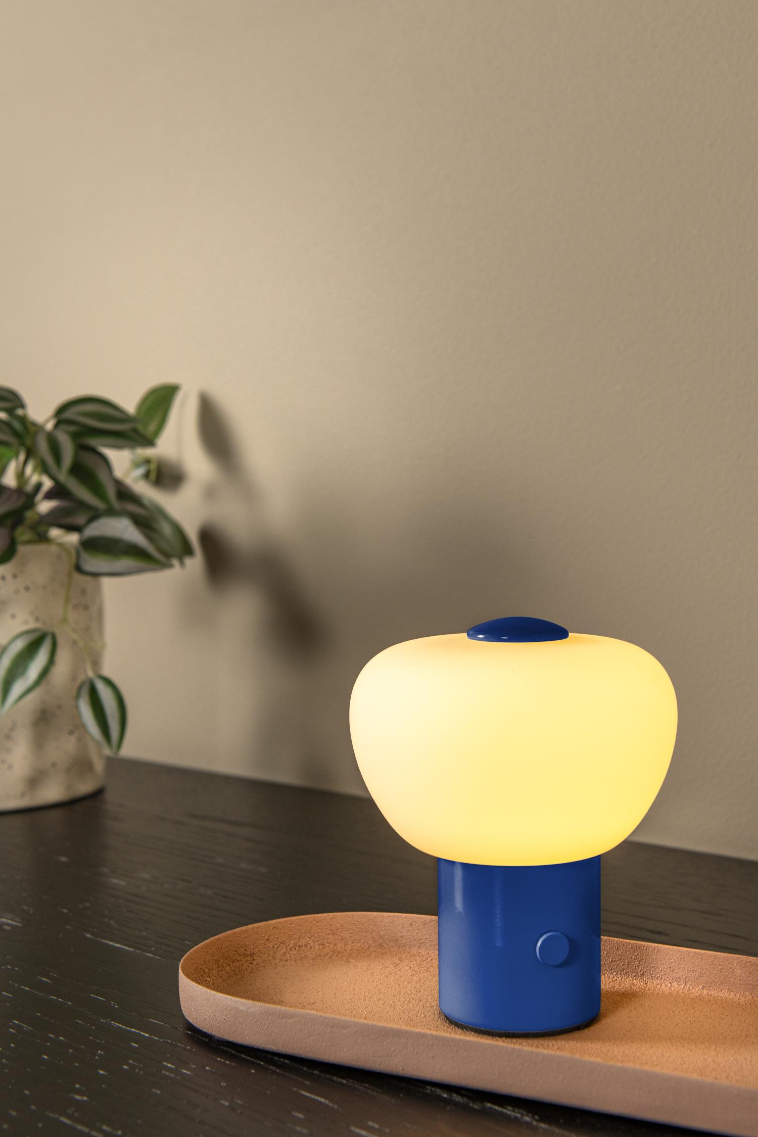 Lucide GUSTAV - Oplaadbare Tafellamp - Accu/Batterij - Ø 8 cm - LED Dimb. - 1x0,8W 2700K - Blauw | Essential - Afbeelding 4