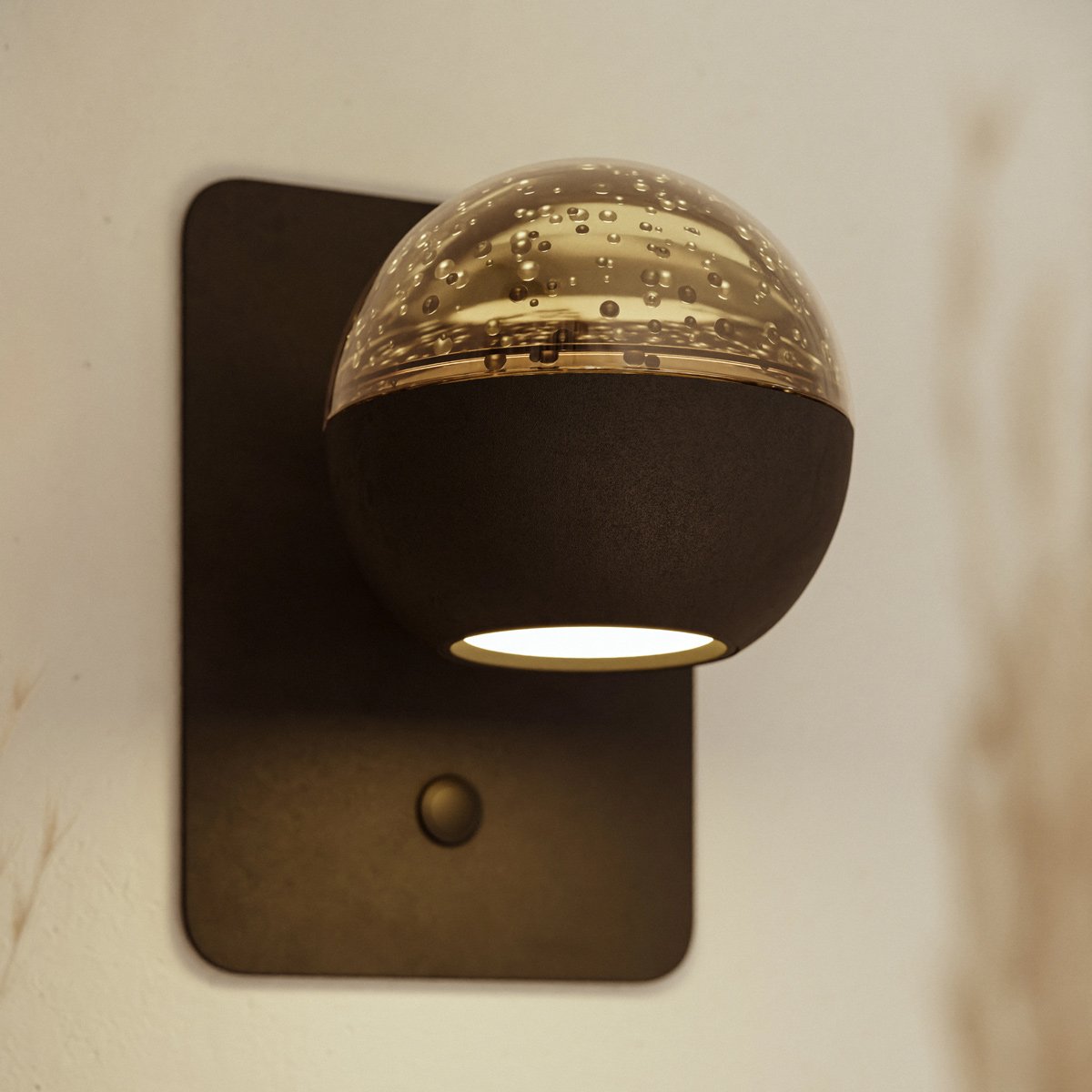 Belluno 4588ZW – Zwarte 1-lichts wandlamp dimbaar - Afbeelding 4